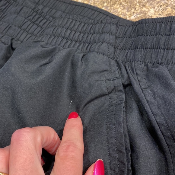 Under Armour Black Lined Pants, Warm Up Joggers or Sweatpants Large - Picture 3 of 17